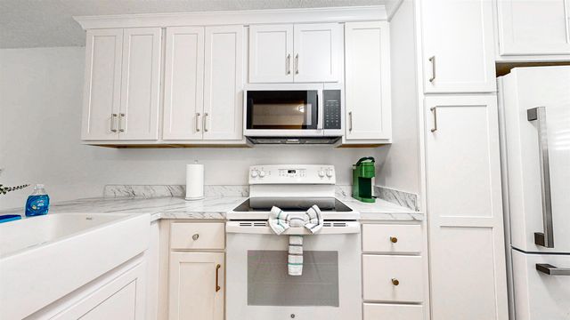 650 W Pope Rd 265, St Augustine, FL 32080