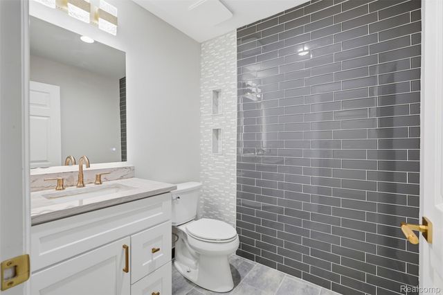 4212 April Lane, Sterling Heights, MI 48310