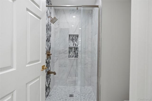 4212 April Lane, Sterling Heights, MI 48310
