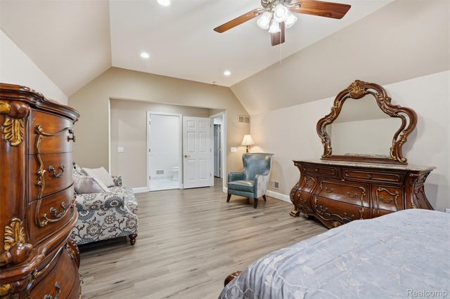4212 April Lane, Sterling Heights, MI 48310