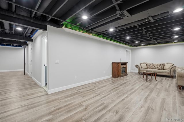 4212 April Lane, Sterling Heights, MI 48310