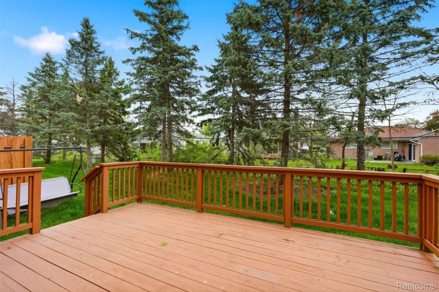 4212 April Lane, Sterling Heights, MI 48310