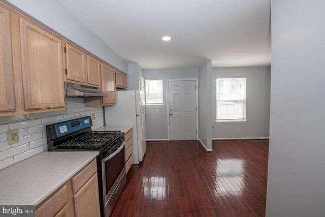1216 OGDEN ST, Philadelphia, PA 19123
