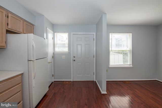 1216 OGDEN ST, Philadelphia, PA 19123