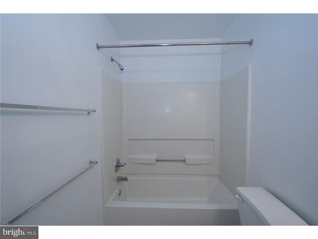 1216 OGDEN ST, Philadelphia, PA 19123