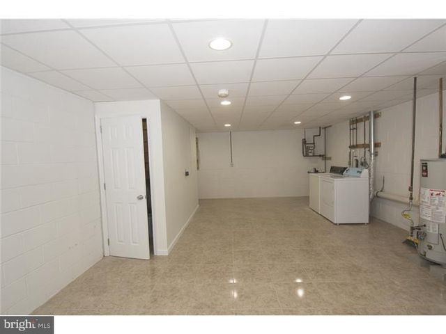 1216 OGDEN ST, Philadelphia, PA 19123
