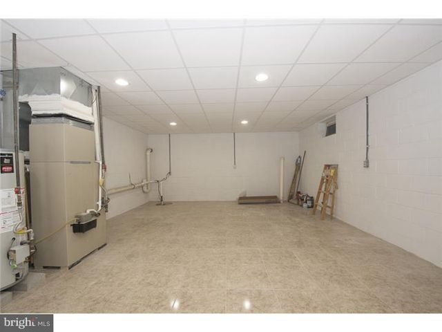 1216 OGDEN ST, Philadelphia, PA 19123