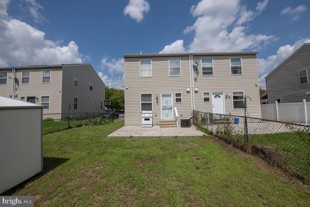 1216 OGDEN ST, Philadelphia, PA 19123