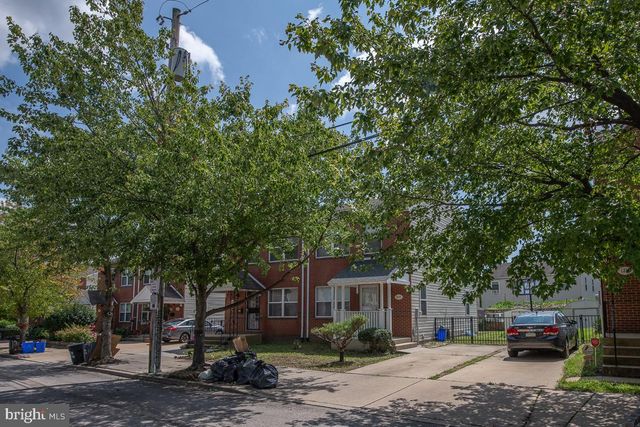 1216 OGDEN ST, Philadelphia, PA 19123
