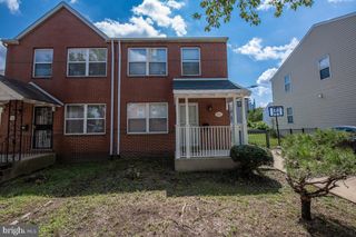 1216 OGDEN ST, Philadelphia, PA 19123