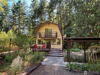 141 N Handicap Place, Hoodsport, WA 98548