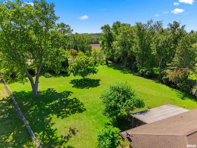 2812 DEVERON Circle, Pekin, IL 61554