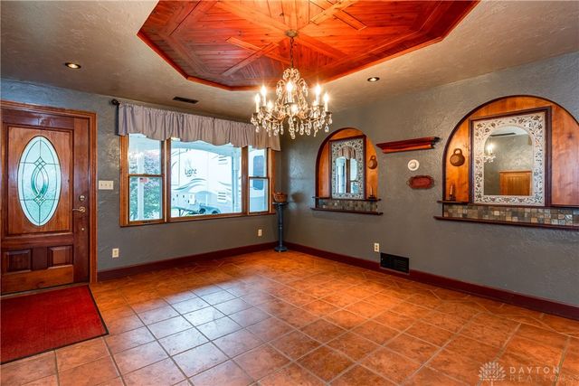 362 N Parkview Road, Woodstock, OH 43084