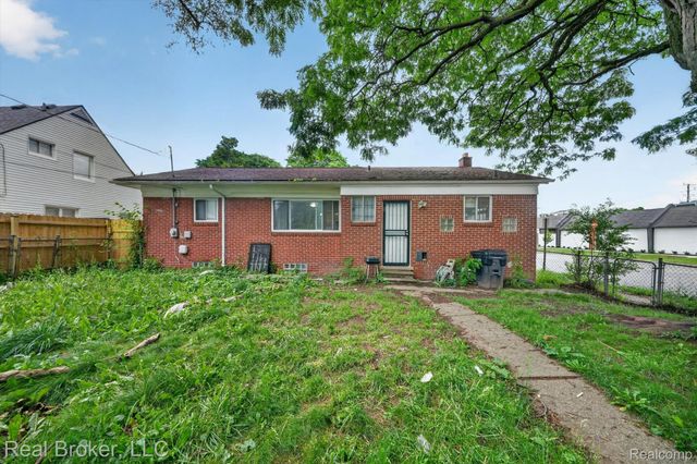 13905 Longacre Street, Detroit, MI 48227