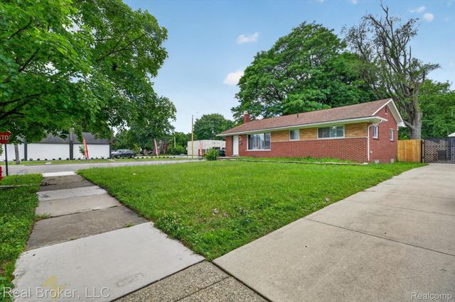 13905 Longacre Street, Detroit, MI 48227