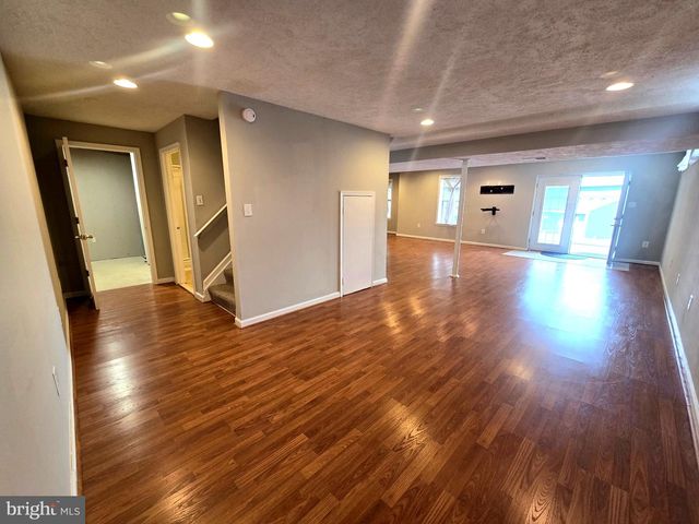 5406 LOMAX WAY, Woodbridge, VA 22193