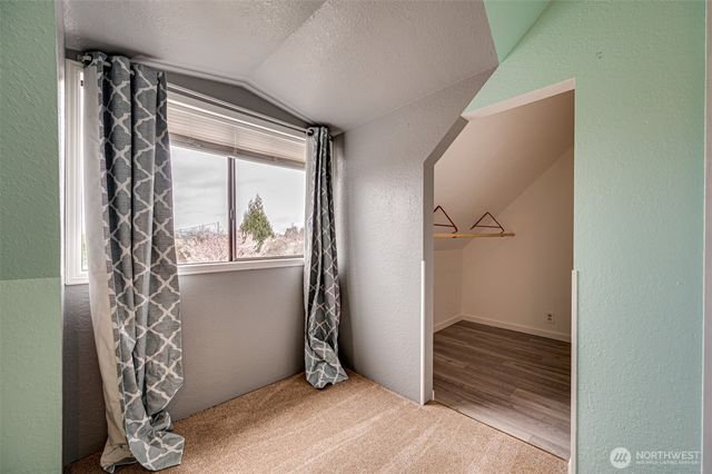 656 Davidson Avenue, Woodland, WA 98674