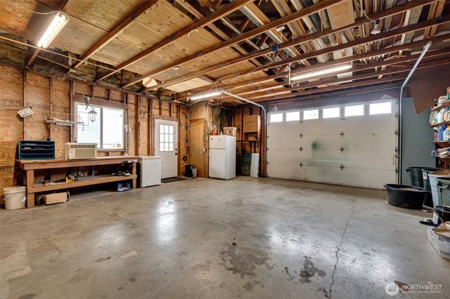 656 Davidson Avenue, Woodland, WA 98674