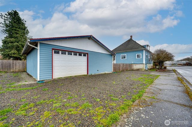 656 Davidson Avenue, Woodland, WA 98674