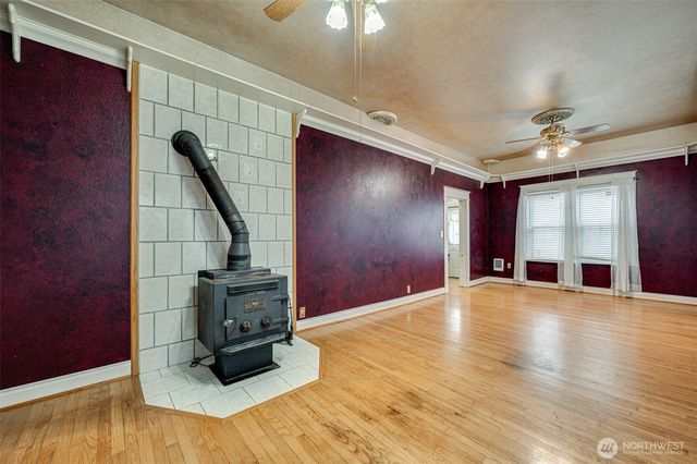 656 Davidson Avenue, Woodland, WA 98674