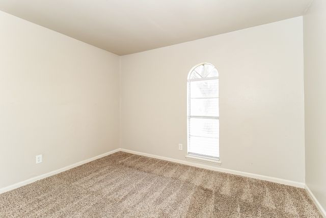 2918 Rayswood Drive, Carrollton, TX 75007