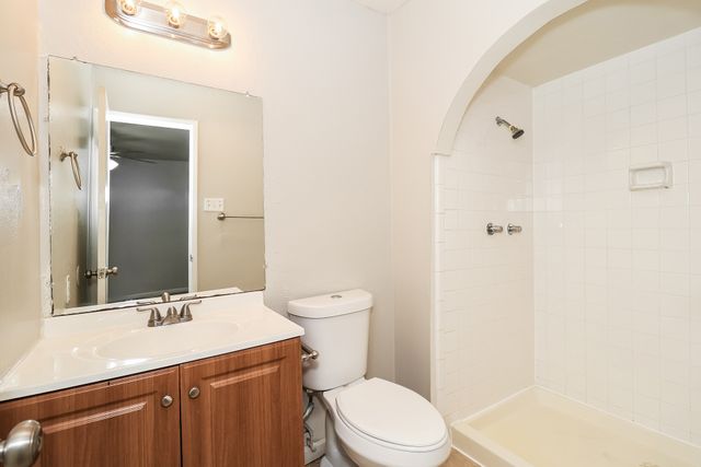 2918 Rayswood Drive, Carrollton, TX 75007