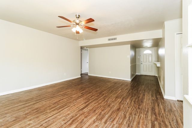 2918 Rayswood Drive, Carrollton, TX 75007