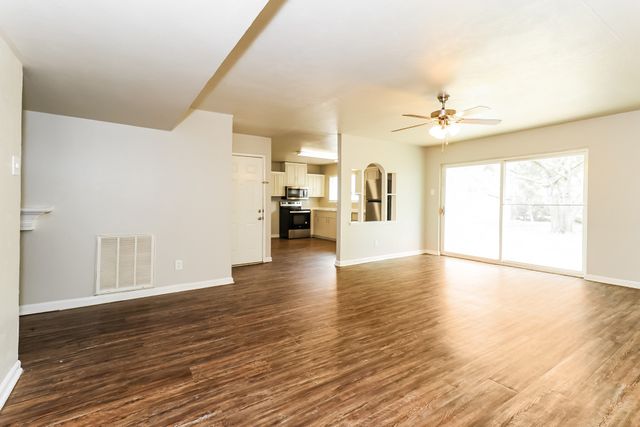 2918 Rayswood Drive, Carrollton, TX 75007