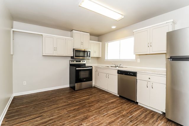 2918 Rayswood Drive, Carrollton, TX 75007