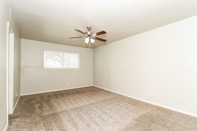 2918 Rayswood Drive, Carrollton, TX 75007