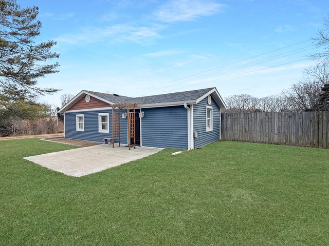 1880 E RTE M, Hartsburg, MO 65039