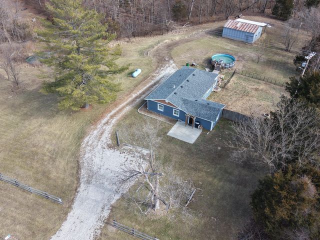 1880 E RTE M, Hartsburg, MO 65039