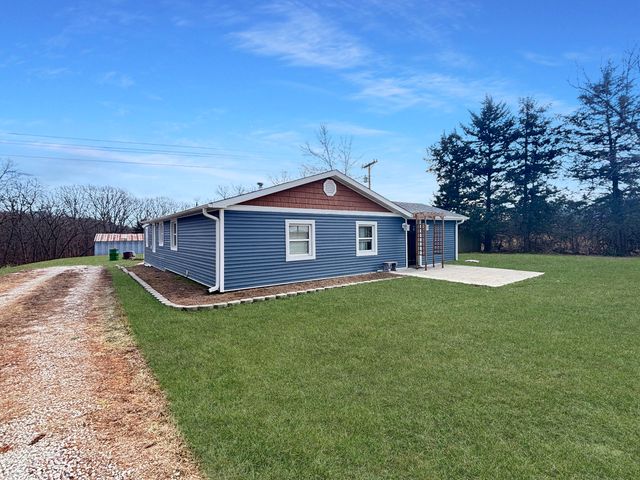 1880 E RTE M, Hartsburg, MO 65039