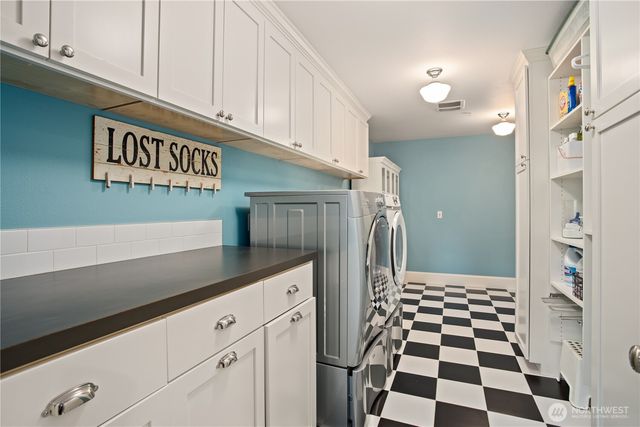 8612 SE 36th Street, Mercer Island, WA 98040