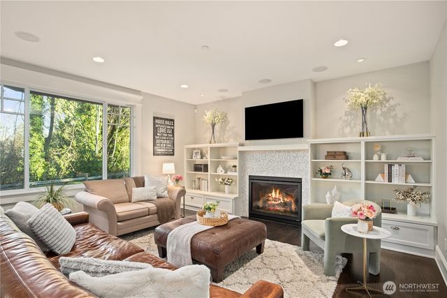 8612 SE 36th Street, Mercer Island, WA 98040