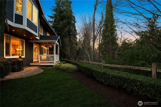 8612 SE 36th Street, Mercer Island, WA 98040