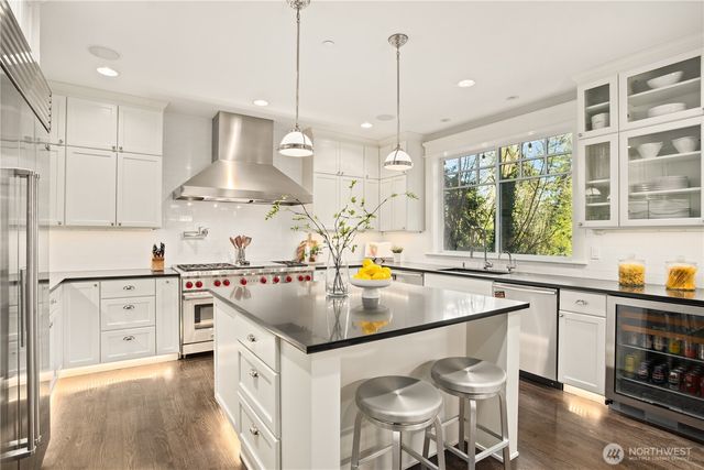 8612 SE 36th Street, Mercer Island, WA 98040