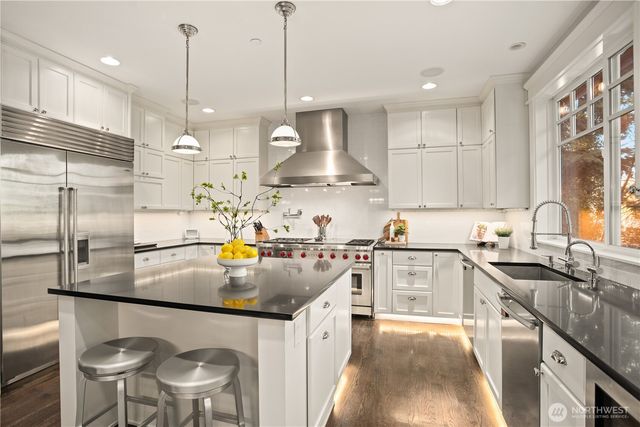 8612 SE 36th Street, Mercer Island, WA 98040