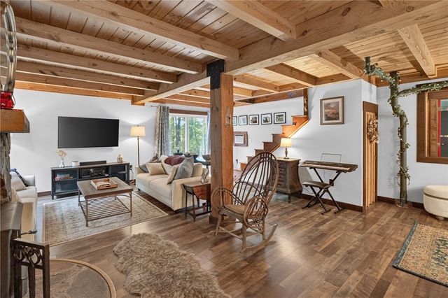 130 Maggie Rufus Lane, Westminster, SC 29693