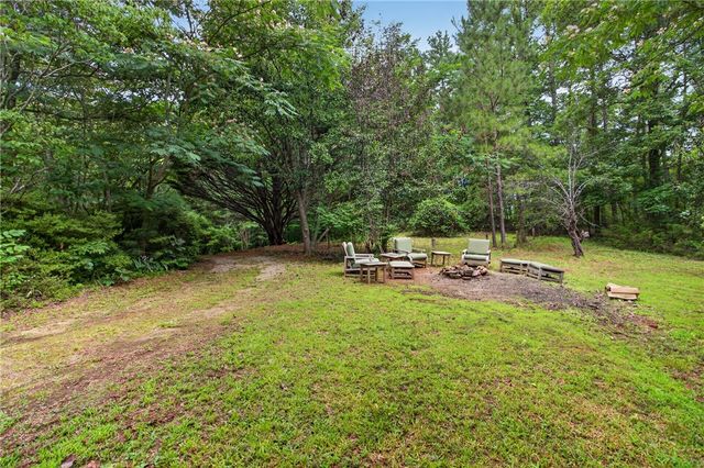 130 Maggie Rufus Lane, Westminster, SC 29693