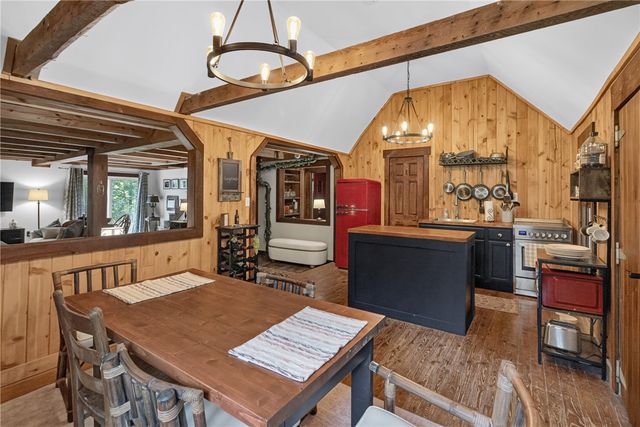 130 Maggie Rufus Lane, Westminster, SC 29693