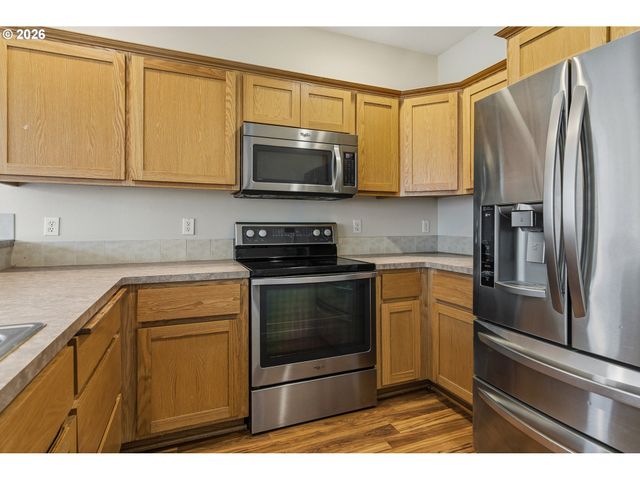 2439 Se 63RD Way, Hillsboro, OR 97123