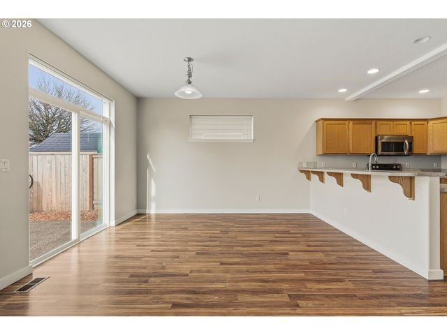 2439 Se 63RD Way, Hillsboro, OR 97123