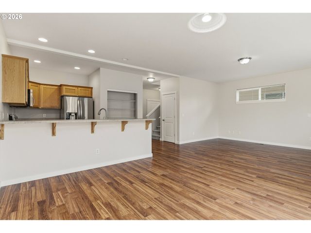 2439 Se 63RD Way, Hillsboro, OR 97123