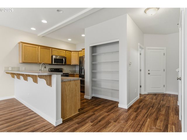 2439 Se 63RD Way, Hillsboro, OR 97123