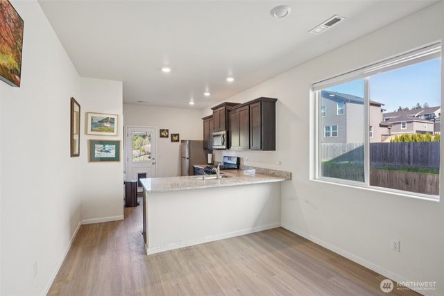 1312 W 17th Avenue, La Center, WA 98629