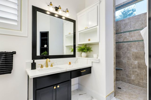 109 Dawn River CV, Austin, TX 78732