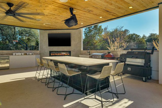 109 Dawn River CV, Austin, TX 78732