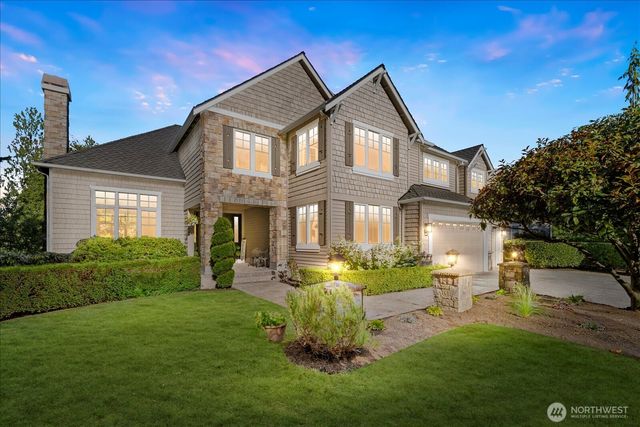 2046 277th Avenue SE, Sammamish, WA 98075