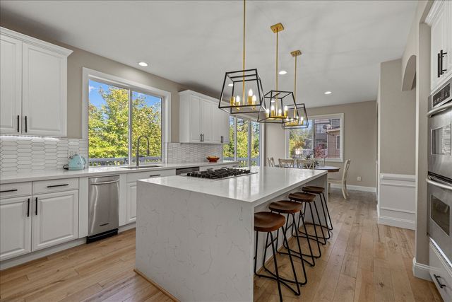 2046 277th Avenue SE, Sammamish, WA 98075